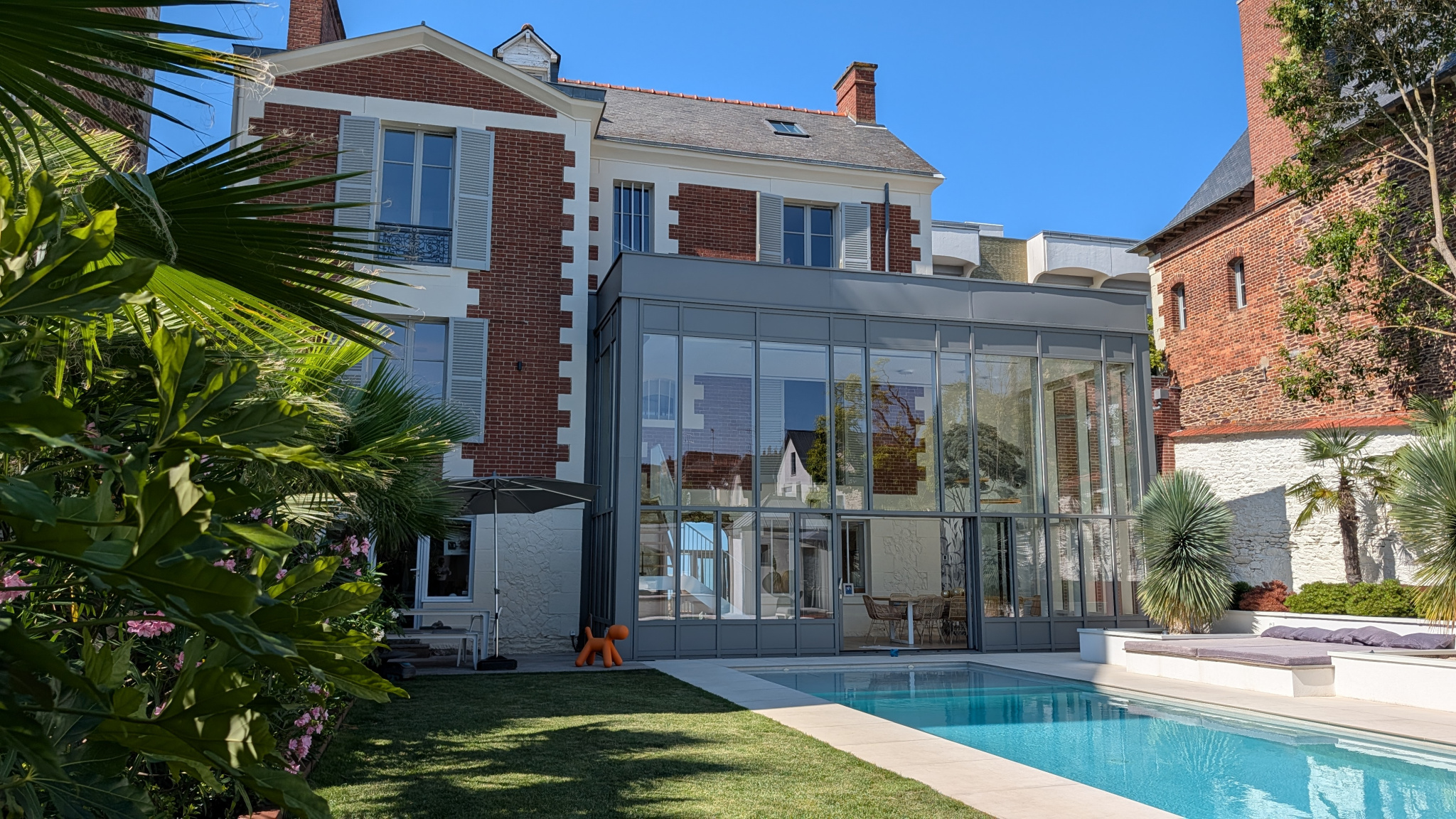 Villa de 250m2 à acheter avec 8 pièces à Rennes
