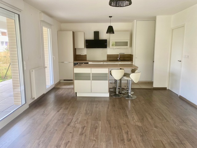 BETTON à louer bel appartement T3 avec jardin