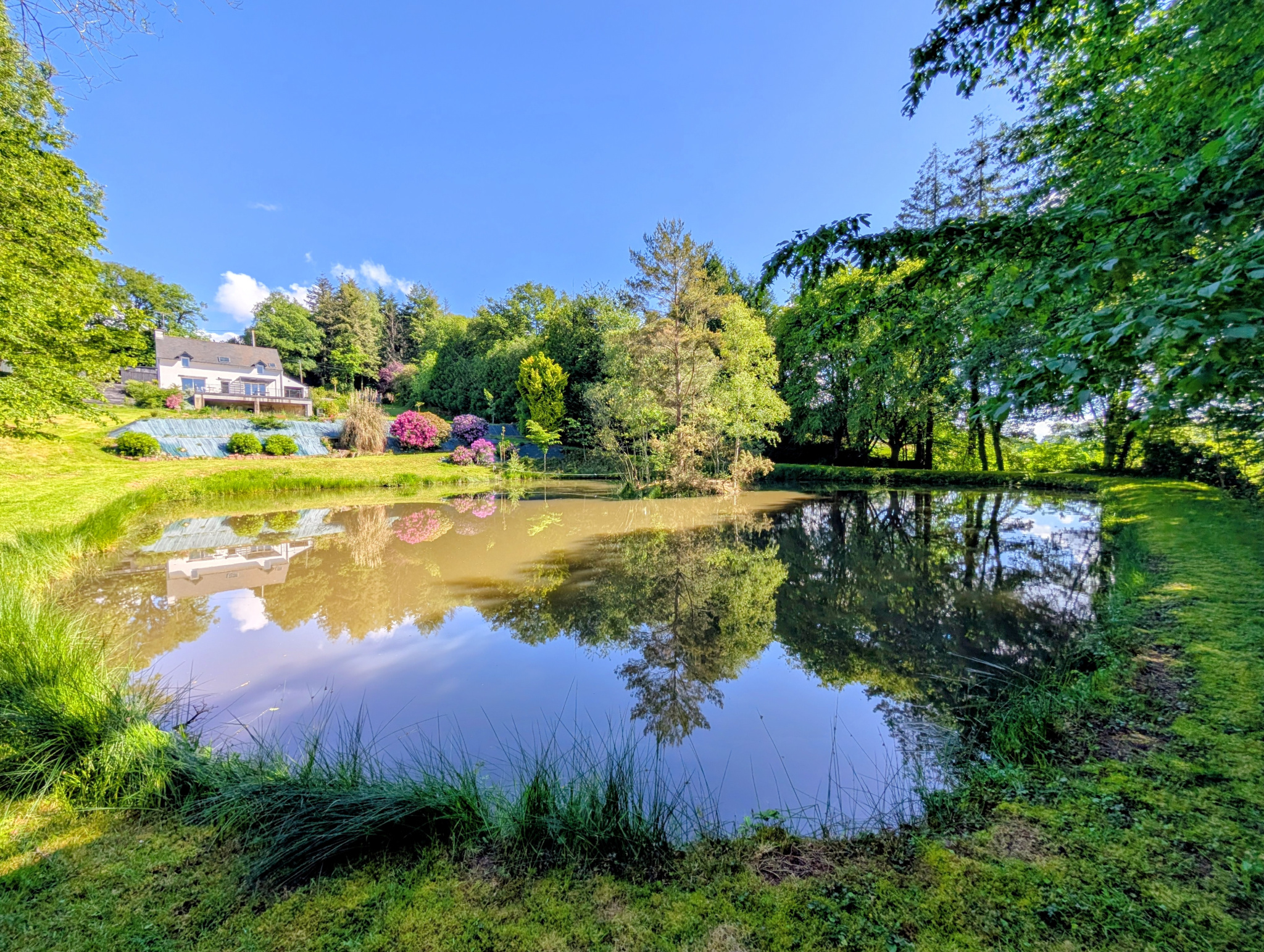EXCLUSIVITÉ : MAGNIFIQUE MAISON ET SON ÉTANG PRIVATIF   PAIMPONT (35380) AVEC CHT IMMOBILIER